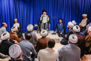 نشست طلاب و فضلای استان همدانی با حضور رئیس جامعه مدرسین