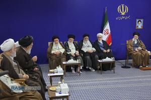 دیدار دست‌اندرکاران کنگره بین‌المللی میرزای نائینی با رهبر معظم انقلاب
