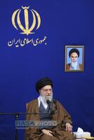 دیدار دست‌اندرکاران کنگره بین‌المللی میرزای نائینی با رهبر معظم انقلاب