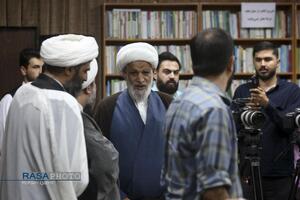 آئین رونمایی از کتاب 