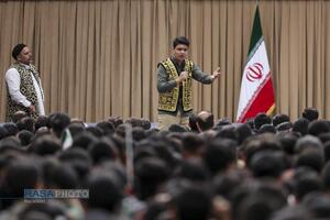 دیدار دانش‌آموزان و دانشجویان با رهبر معظم انقلاب