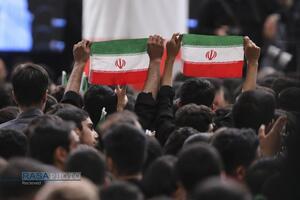 دیدار دانش‌آموزان و دانشجویان با رهبر معظم انقلاب