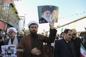 راهپیمایی یوم الله ۱۳ آبان در قم