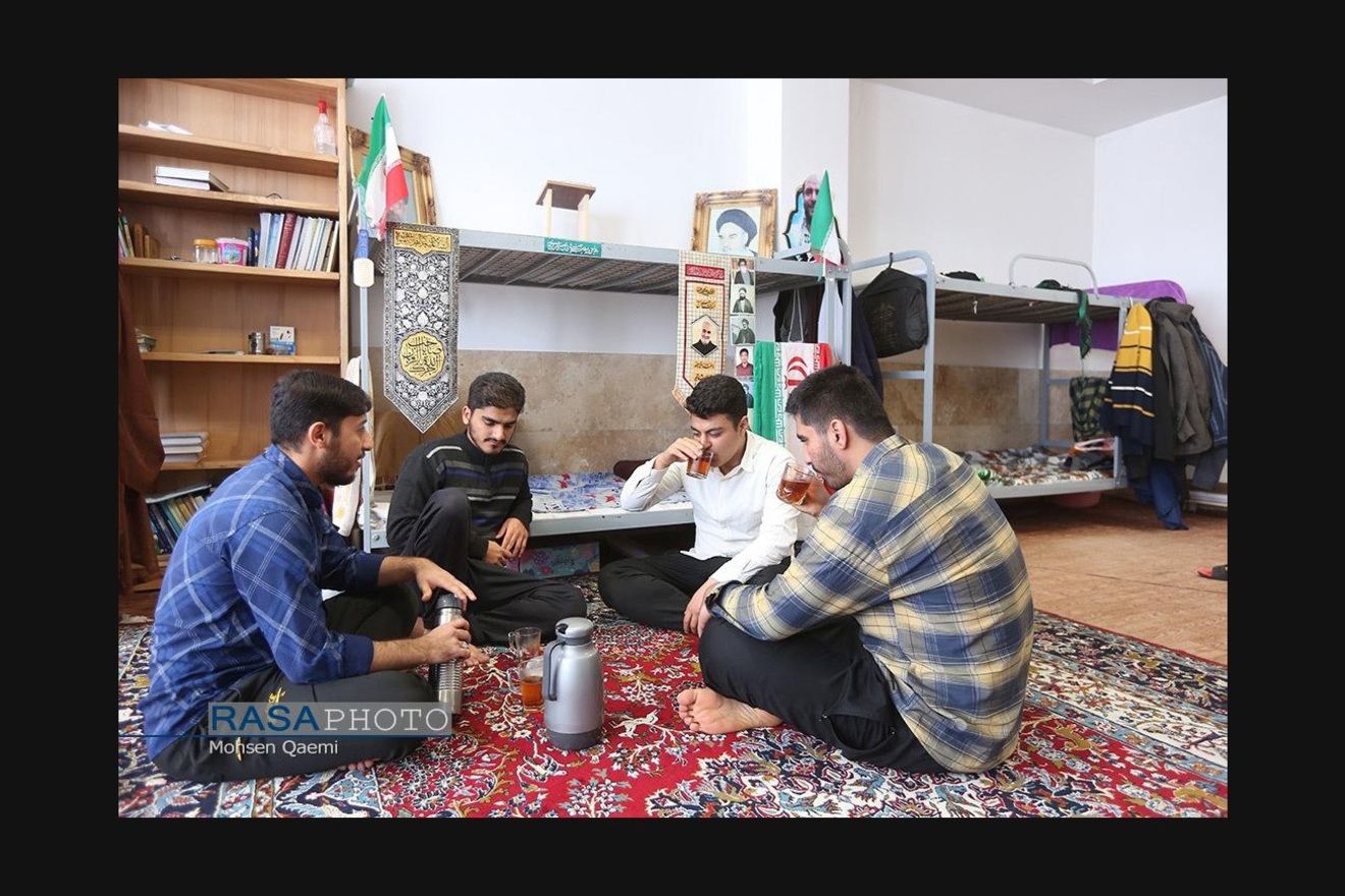 زندگی طلاب در قاب | گعده