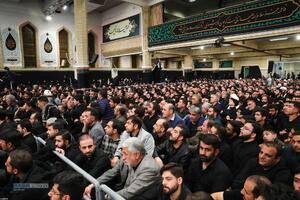 دومین شب مراسم عزاداری ایام شهادت حضرت فاطمةالزهرا (سلام‌الله‌علیها) در حسینیه امام خمینی (ره)