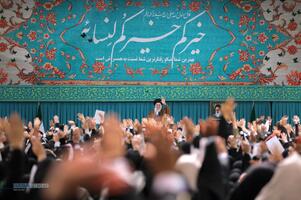 دیدار هزاران نفر از زنان و دختران با رهبر انقلاب