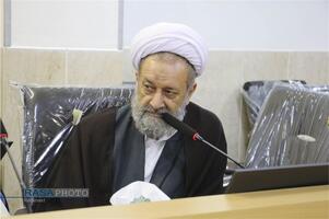 نشست مدیران مراکز حوزوی اصفهان با آیت الله شب زنده دار