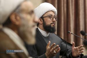 نشست تحلیلی فقهی سیاستگذاری فضای سایبری بر پایه افکارسنجی