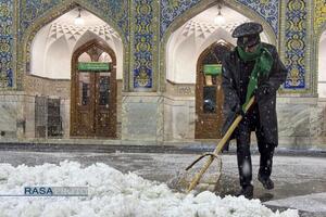 بارش باران و برف در حرم مطهر رضوی