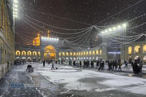 بارش باران و برف در حرم مطهر رضوی