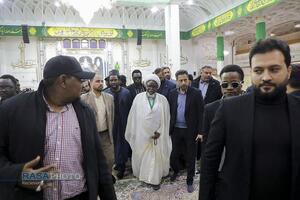 تشرف شیخ زکزاکی به زیارت حرم حضرت فاطمه معصومه (س)