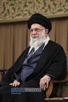 دیدار هزاران نفر از مردم قم با رهبر معظم انقلاب