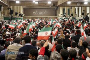 دیدار هزاران نفر از مردم قم با رهبر معظم انقلاب