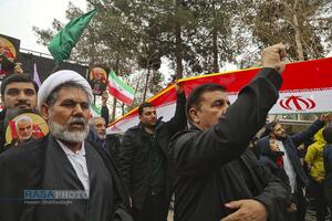 قیام مردم قم علیه اغتشاشگران