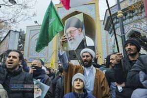 قیام مردم قم علیه اغتشاشگران