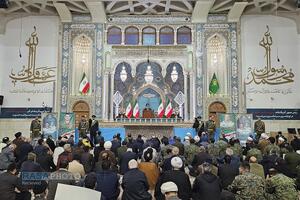 گرامیداشت شهدای امنیت در حرم حضرت فاطمه معصومه (س)