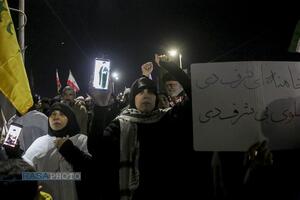 تجمع و راهپیمایی شبانه مردم انقلابی قم علیه اغتشاشگران