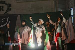 تجمع و راهپیمایی شبانه مردم انقلابی قم علیه اغتشاشگران