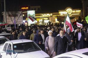 تجمع و راهپیمایی شبانه مردم انقلابی قم علیه اغتشاشگران