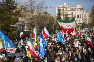 راهپیمایی اتحاد در یوم الله ۲۲ دی ماه در قم