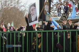 راهپیمایی اتحاد در یوم الله ۲۲ دی ماه در قم