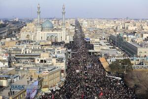 راهپیمایی اتحاد در یوم الله ۲۲ دی ماه در قم