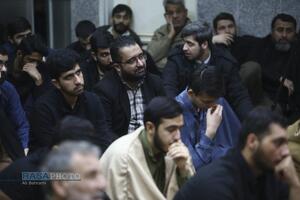 وداع با پیکر طلبه شهید در مدرسه علمیه امام حسین (ع) قم