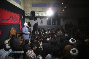 وداع با پیکر طلبه شهید در مدرسه علمیه امام حسین (ع) قم