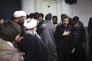 وداع با پیکر طلبه شهید در مدرسه علمیه امام حسین (ع) قم