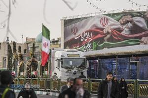 تشییع بیش از ۱۰۰ شهید حافظ امنیت در تهران