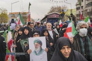 تشییع بیش از ۱۰۰ شهید حافظ امنیت در تهران