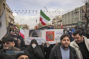 تشییع بیش از ۱۰۰ شهید حافظ امنیت در تهران