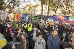 تشییع بیش از ۱۰۰ شهید حافظ امنیت در تهران