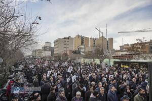 تشییع بیش از ۱۰۰ شهید حافظ امنیت در تهران