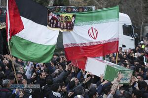 تشییع بیش از ۱۰۰ شهید حافظ امنیت در تهران