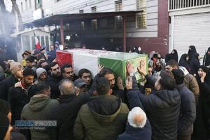 تشییع بیش از ۱۰۰ شهید حافظ امنیت در تهران