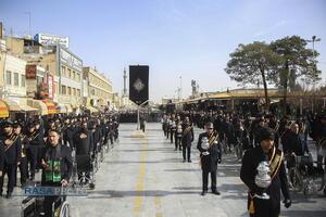 دسته عزاداری خادمان حرم کریمه اهل‌بیت (س) در روز شهادت حضرت امام موسی کاظم (علیه‌السلام)