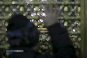 حال و هوای حرم مطهر رضوی در شب شهادت حضرت امام کاظم (علیه‌السلام)