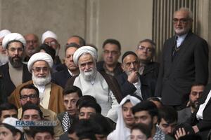 دیدار اقشار مختلف مردم در روز مبعث پیامبر اعظم (صلّی‌الله‌علیه‌و‌آله) با رهبر انقلاب