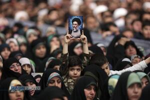 دیدار اقشار مختلف مردم در روز مبعث پیامبر اعظم (صلّی‌الله‌علیه‌و‌آله) با رهبر انقلاب