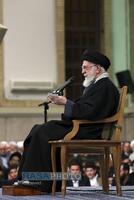 دیدار اقشار مختلف مردم در روز مبعث پیامبر اعظم (صلّی‌الله‌علیه‌و‌آله) با رهبر انقلاب