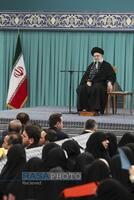 دیدار اقشار مختلف مردم در روز مبعث پیامبر اعظم (صلّی‌الله‌علیه‌و‌آله) با رهبر انقلاب