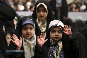 دیدار اقشار مختلف مردم در روز مبعث پیامبر اعظم (صلّی‌الله‌علیه‌و‌آله) با رهبر انقلاب