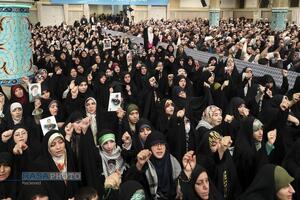 دیدار اقشار مختلف مردم در روز مبعث پیامبر اعظم (صلّی‌الله‌علیه‌و‌آله) با رهبر انقلاب