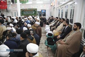 مراسم عمامه گذاری جمعی از طلاب حوزه علمیه قم در روز مبعث