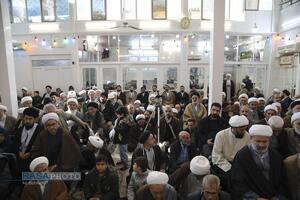 مراسم عمامه گذاری جمعی از طلاب حوزه علمیه قم در روز مبعث