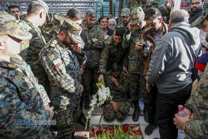 مراسم میهمانی لاله‌ها در گلزار شهدای علی بن جعفر (ع) قم