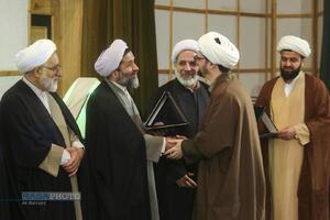 مراسم تقدیر از برترین آثار پژوهشی طلاب و اساتید جشنواره علامه حلی