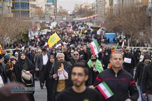 راهپیمایی باشکوه و حماسی ۲۲ بهمن در تهران