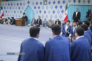 محفل انس با قرآن کریم با حضور رهبر معظم انقلاب